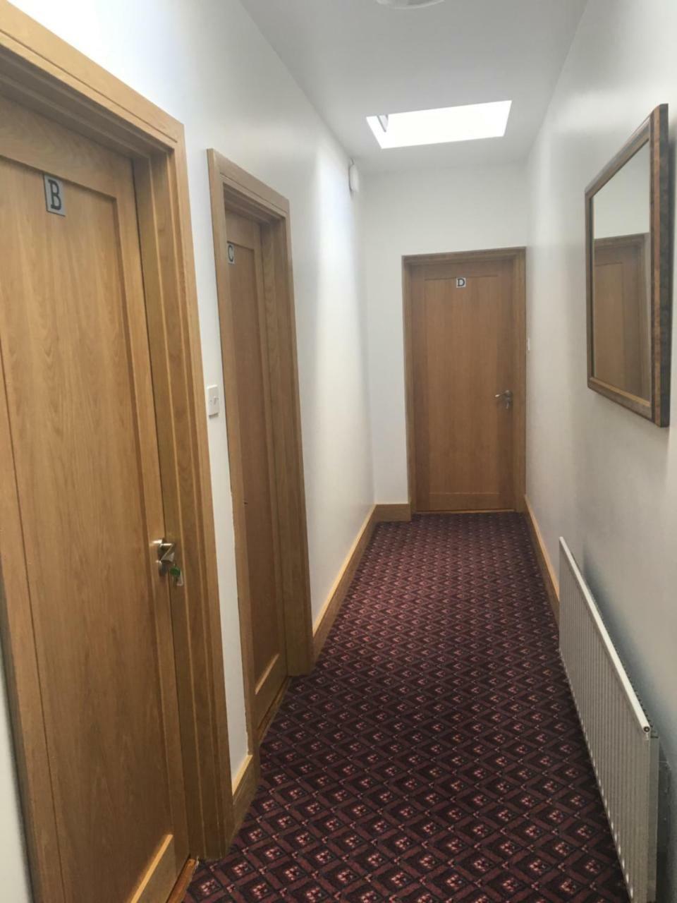 Dalys Accommodation Килкени Екстериор снимка