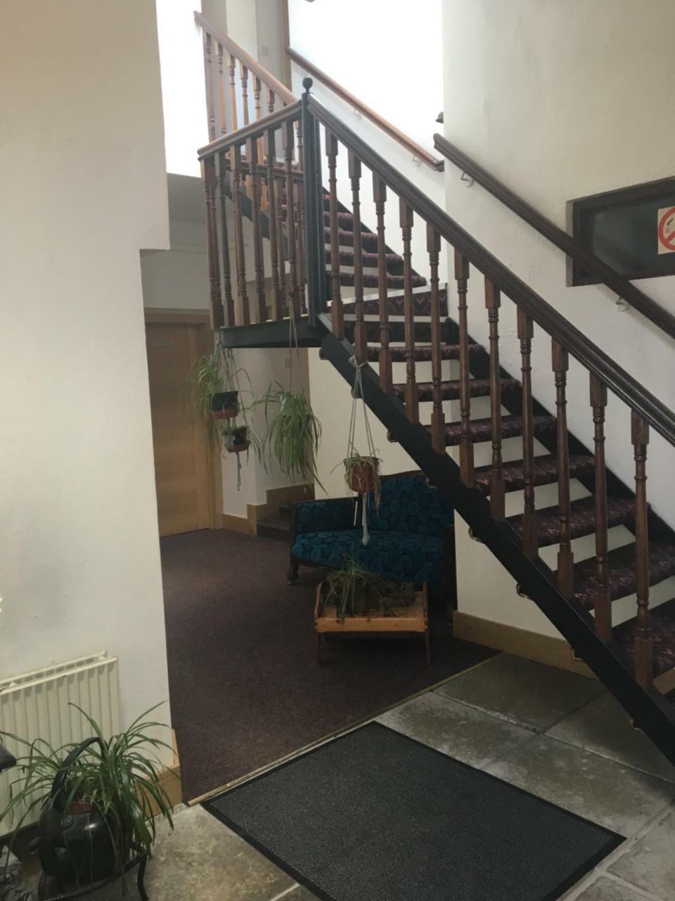 Dalys Accommodation Килкени Екстериор снимка