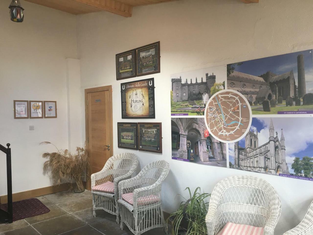 Dalys Accommodation Килкени Екстериор снимка