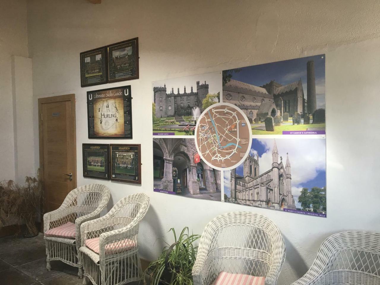 Dalys Accommodation Килкени Екстериор снимка