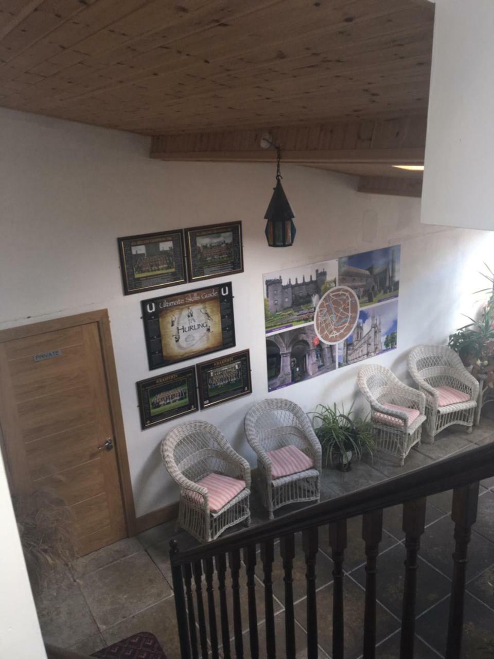 Dalys Accommodation Килкени Екстериор снимка